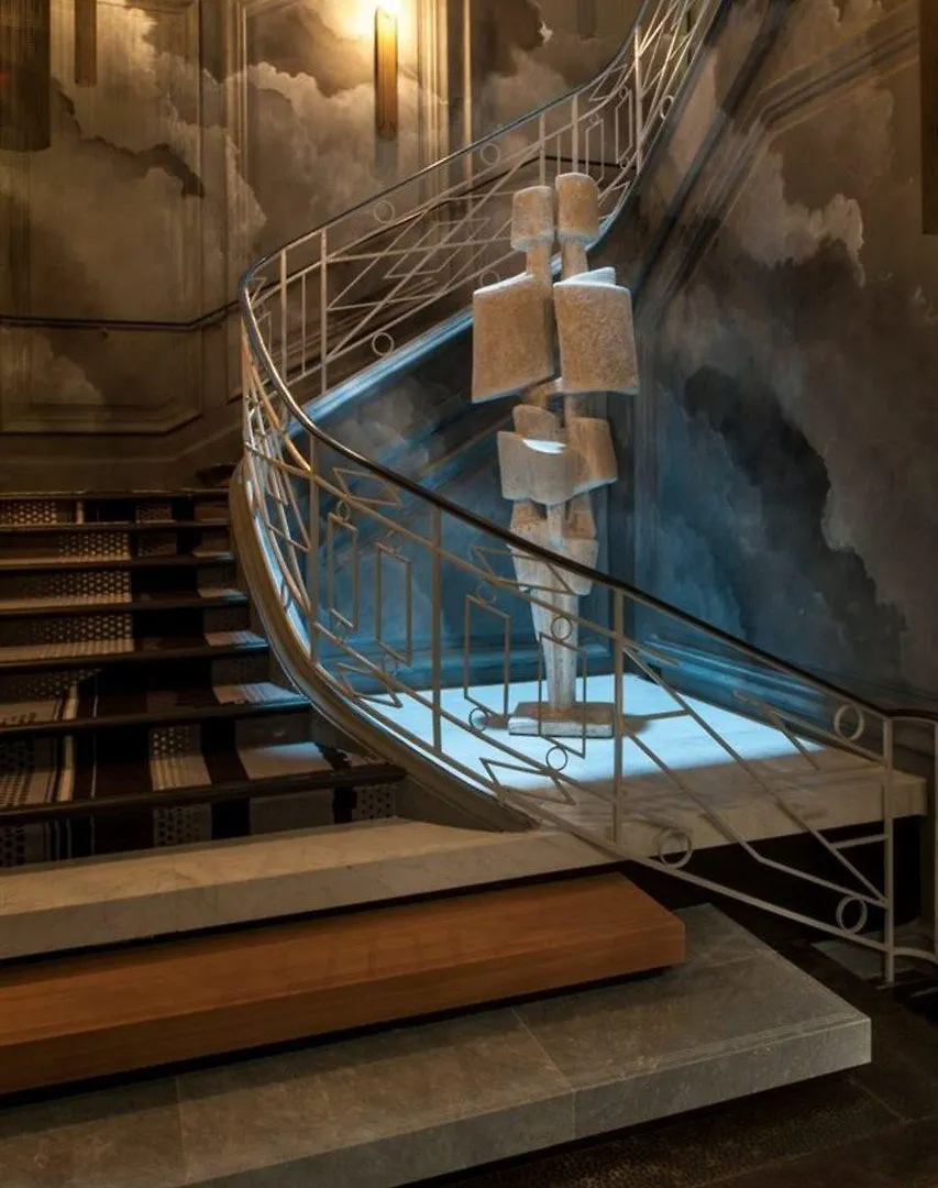 ***** Hotel Nolinski Paris - Evok Collection France