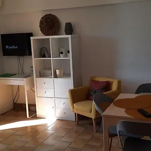 Apartment Climatise Avec Terrasse Au Coeur De